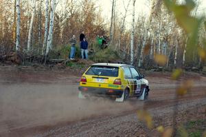 Sean Murphy / Ken Tsang VW GTI on the practice stage