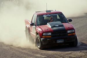Jim Cox / Dan Drury in their Chevy S-10 on SS1 (Green Acres I)