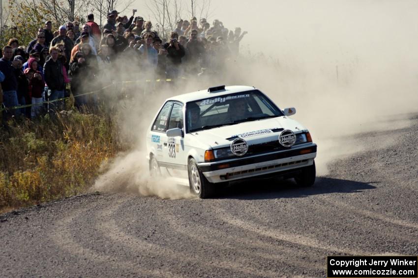 Erik Zenz / Dave Parps in their Mazda 323GTX on SS1 (Green Acres I)