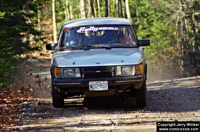 Curt Faigle / Rob Wright in their SAAB 900 Turbo on SS3 (Herman I)