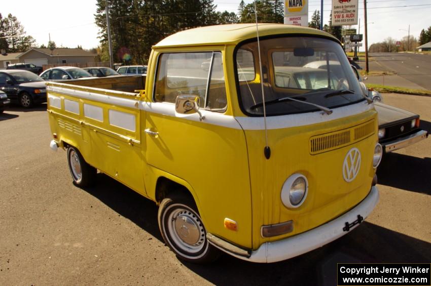 VW Bus Truck