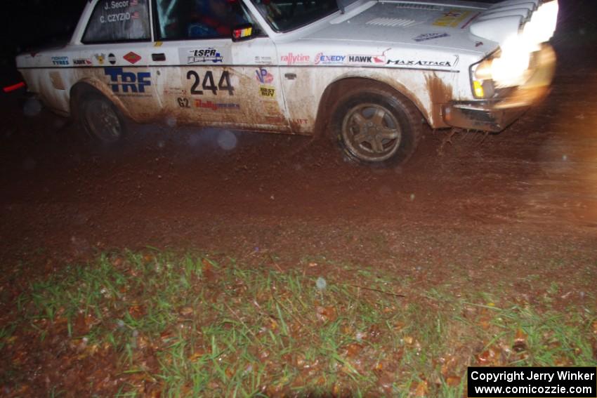 Chris Czyzio / Jeff Secor in their Volvo 242 on SS9 (Bob Lake 2)