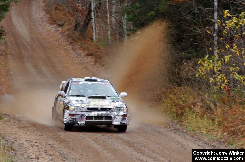 Mason Moyle / Gary Barton in their Subaru Impreza 2.5RS near the finish of SS10 (Menge Creek 1)