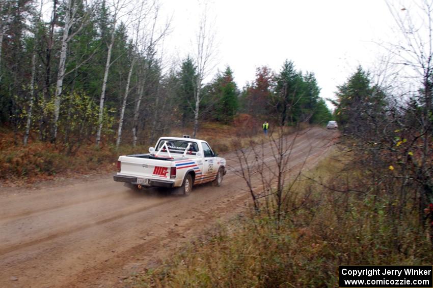 Steve Brockelman / Dustin Masters in their GMC Sonoma near the finish of SS10 (Menge Creek 1)