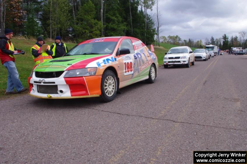 Arkadiusz Gruszka / Lukasz Wronski Mitsubishi Lancer Evo 9 about to head back out after L'Anse service