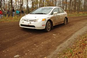 Jordan Guitar / Maria Bruen in their Honda Civic Si on SS16 (Arvon Tower 2)