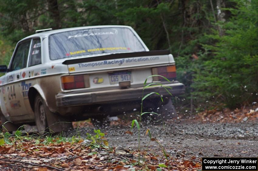 Chris Czyzio / Jeff Secor in their Volvo 242 on SS13 (Herman 1)