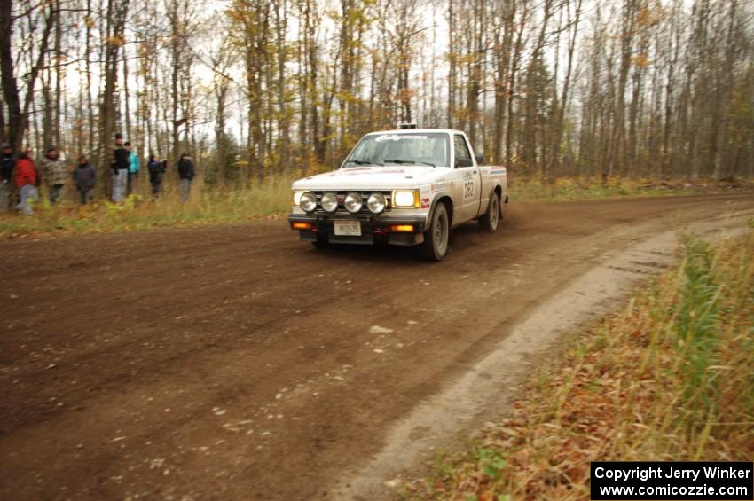 Steve Brockelman / Dustin Masters in their GMC Sonoma on SS16 (Arvon Tower 2)