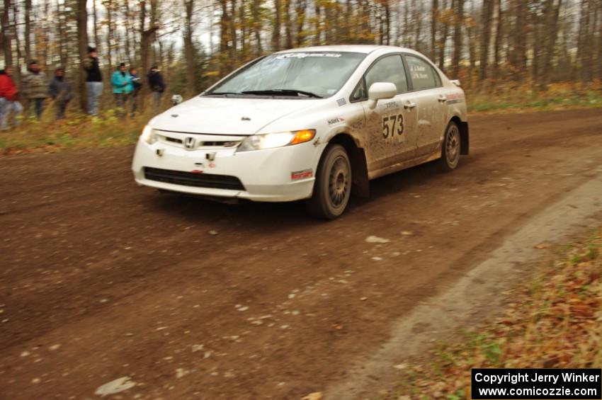 Jordan Guitar / Maria Bruen in their Honda Civic Si on SS16 (Arvon Tower 2)