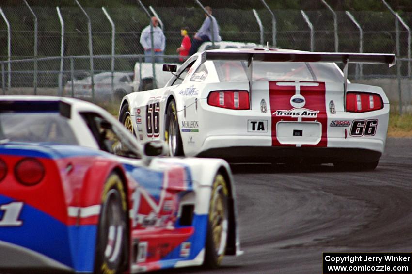 Cliff Ebben's Ford Mustang and Simon Gregg's Chevy Corvette