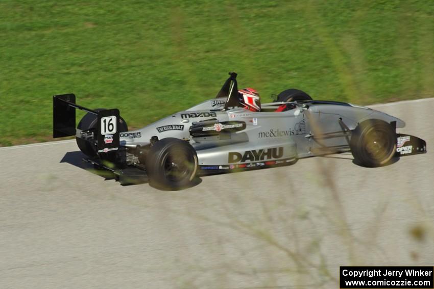 James Dayson's F2000