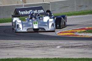 Owen Kratz's Panoz Élan DP-02 and Scott Tucker's West WX10