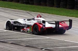 Joel Janco's Panoz Élan DP-02 smoking out of turn 12