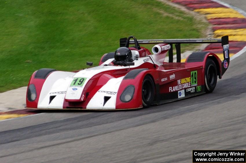 Matt McMurry's Panoz Élan DP-02