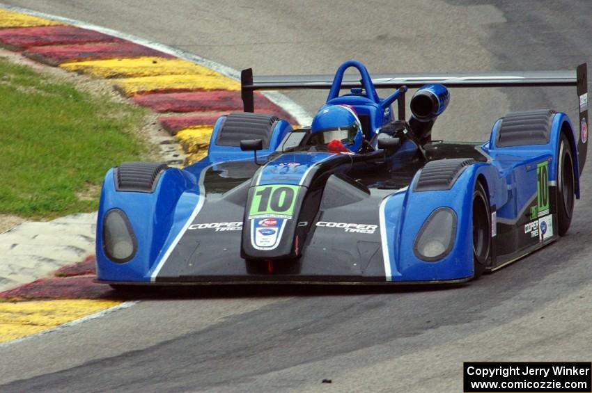 Mikhail Goikhberg's Panoz Élan DP-02