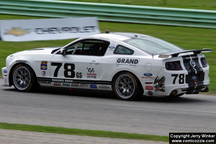 Richard Golinello / David Levine Ford Mustang Boss 302R GT