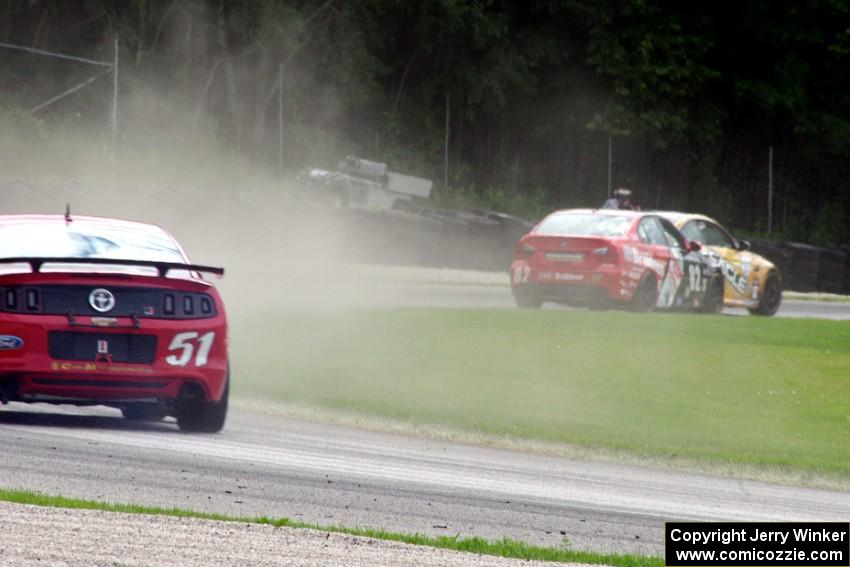 Al Carter / Hugh Plumb BMW M3 Coupe, Dan Rogers / Seth Thomas BMW 328i and Joey Atterbury / Tim Bell Ford Mustang Boss 302R GT