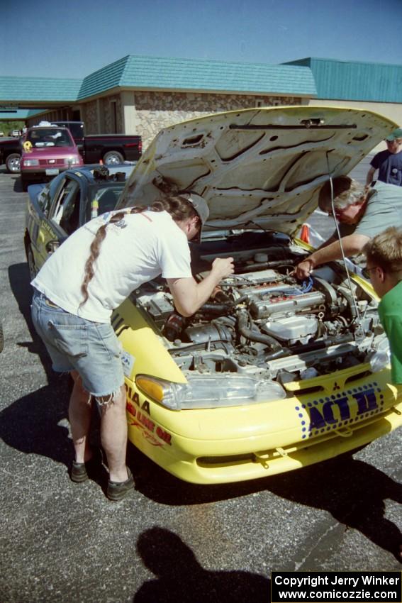 Steve Gingras / Bill Westrick Eagle Talon gets last minute work completed prior to the start.