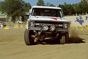 Bob Pendergrass / Jonathan Weigley Chevy Blazer on SS1, Fairgrounds.