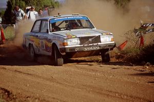 Bill Malik / Eric Tremblay Volvo 240 at the spectator corner on SS8, Limestone I.