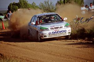 Peter Malaszuk / Darek Szerejko Daewoo Nubira at the spectator corner on SS8, Limestone I.