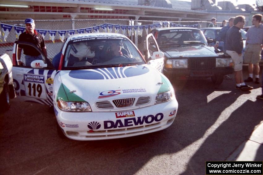 Peter Malaszuk / Darek Szerejko Daewoo Nubira at parc expose at the fairgrounds.