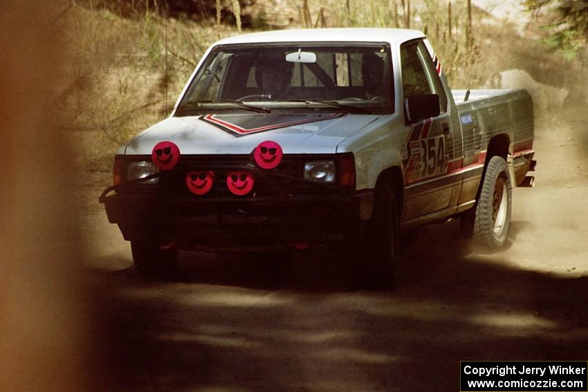 David Rodgers / Tim Flood Mitsubishi Mighty Max on SS5, Mingus Mountain II.