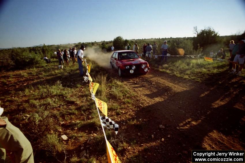 Justin Benham / Chrissie Beavis Dodge Omni GLH Turbo comes into the spectator corner on SS8, Limestone I.