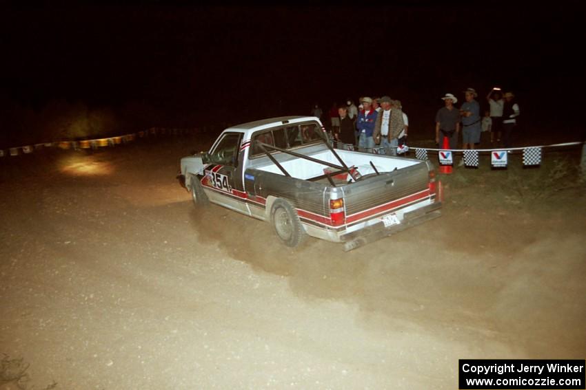 David Rodgers / Tim Flood Mitsubishi Mighty Max at the spectator corner on SS9, Limestone II.