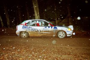 Peter Malaszuk / Darek Szerejko Daewoo Nubira at speed on SS2, Bob Lake I.