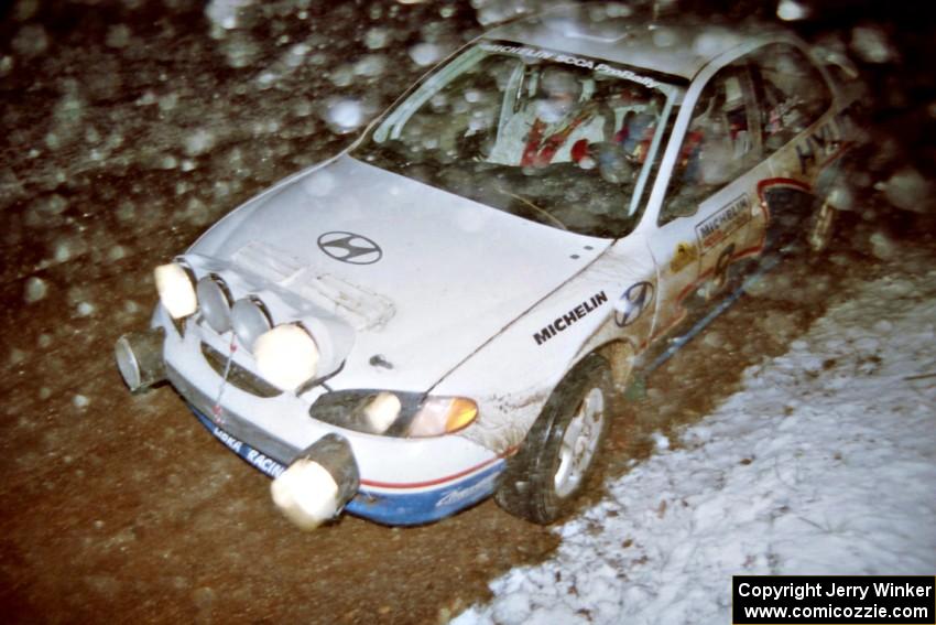 John Buffum / Lance Smith Hyundai Elantra near the flying finish of SS5, Passmore.