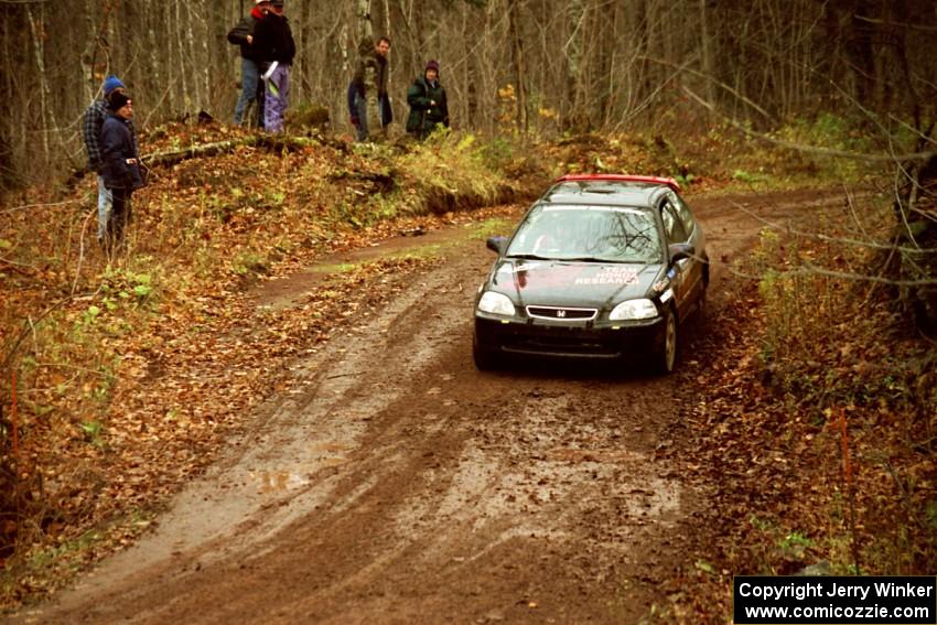 Bryan Hourt / Pete Cardimen Honda Civic heads into the final corner of SS11, Gratiot Lake I.