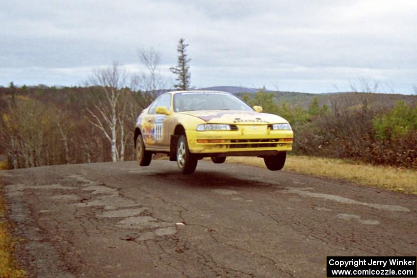 Jim Anderson / Martin Dapot Honda Prelude VTEC at the final yump on SS14, Brockway Mountain I.