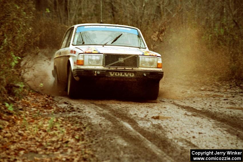 Bill Malik / Christian Edstrom Volvo 240 on SS18, Gratiot Lake II.