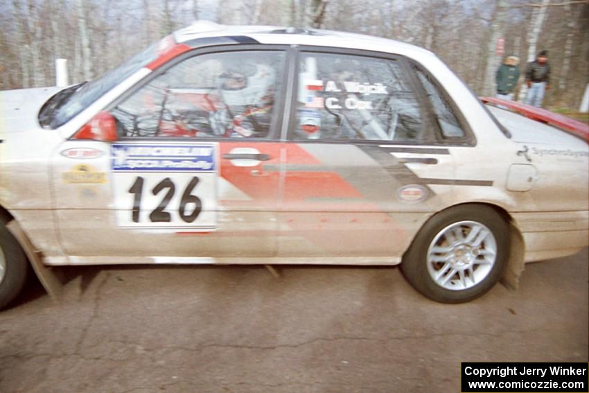 Arthur Wojcik / Chuck Cox Mitsubishi Galant VR-4 near the finish of SS15, Brockway Mountain II.