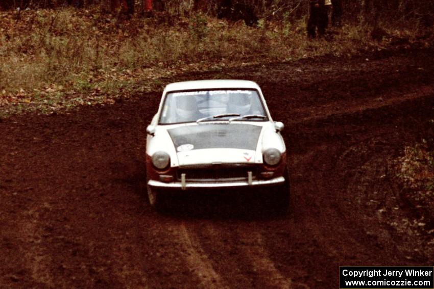 Phil Smith / Dallas Smith MGB-GT at the first turn of SS18, Gratiot Lake II.