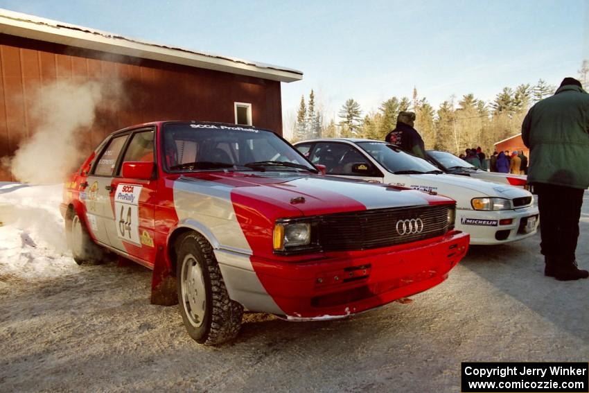 The Sylvester Stepniewski / Adam Pelc Audi 4000 Quattro and Greg Healey / John MacLeod Subaru Impreza at parc expose.