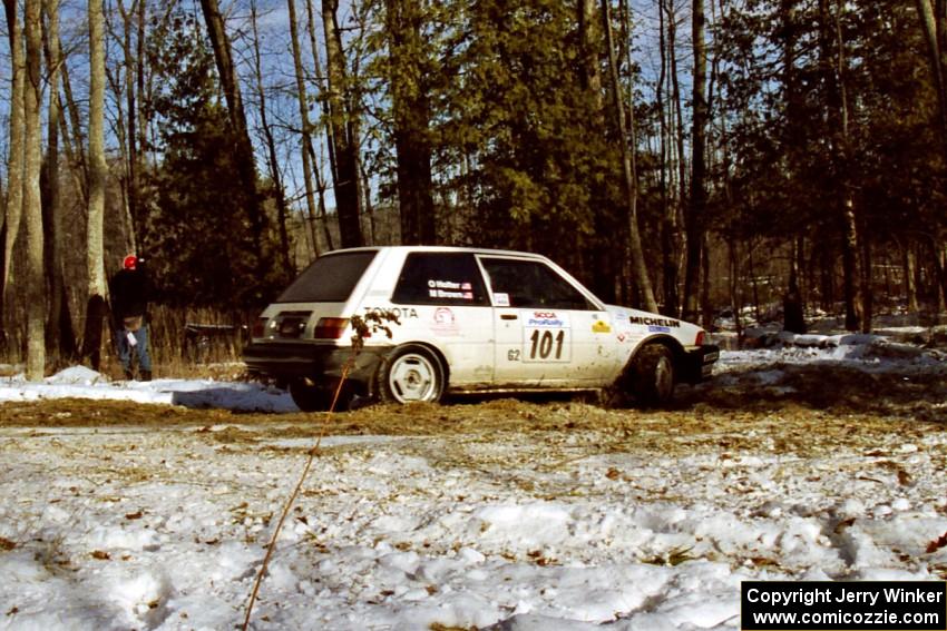 The Mark Brown / Ole Holter Toyota Corolla FX-16 takes the hairpin on SS7, Ranch II.