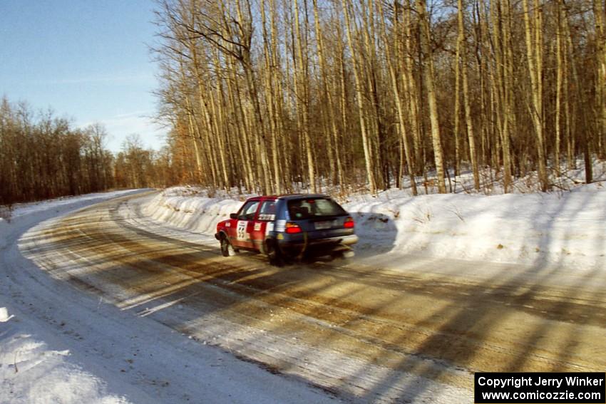 The Brian Vinson / Luke Stuart VW GTI through a sweeper on SS9, Avery Lake II.