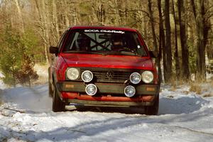 The Josh Scott / Roxanne Slancik VW GTI slows down for the hairpin on SS7, Ranch II.