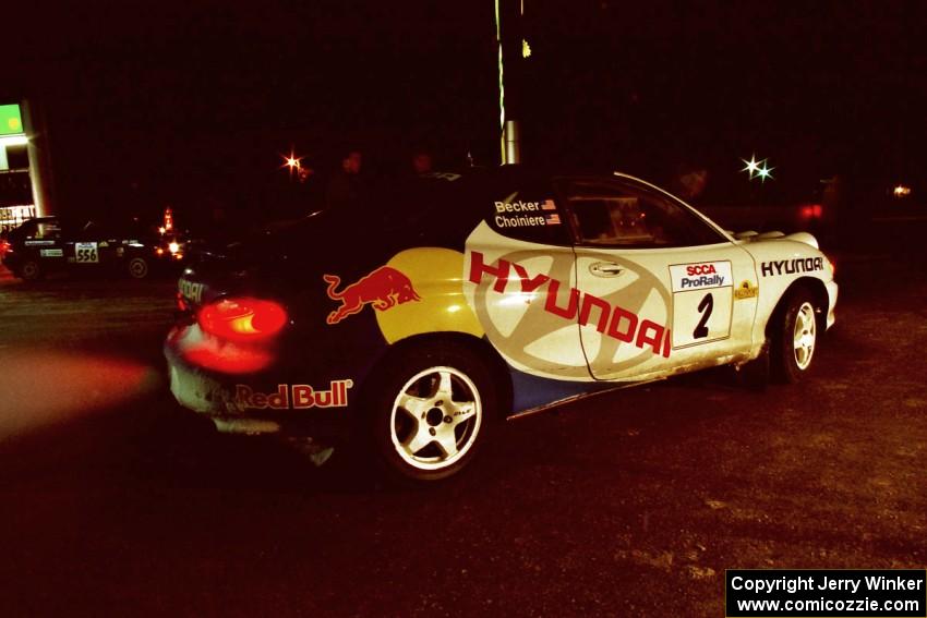 The Paul Choiniere / Jeff Becker Hyundai Tiburon prepares to leave service before SS16, the final stage.