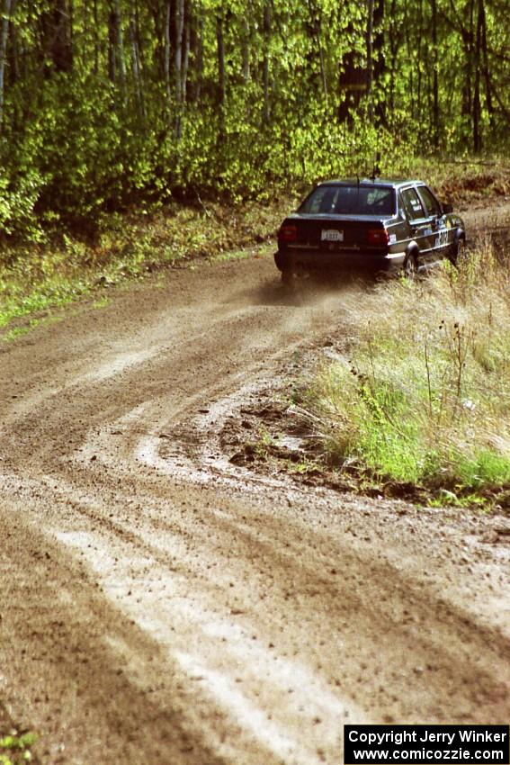 Paula Gibeault / Chrissie Beavis at speed in the Two Inlets State Forest in their VW Jetta.