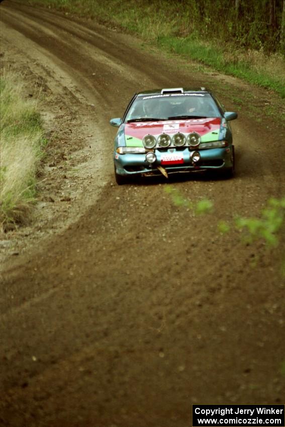 Darek Bosek / Piotr Modrzejewski at speed in their Eagle Talon in the Two Inlets State Forest.