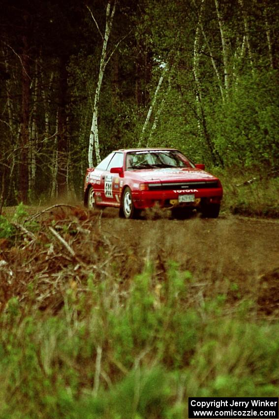 Paul Dunn / Rebecca Dunn at speed in their Toyota Celica All-Trac in the Two Inlets State Forest.