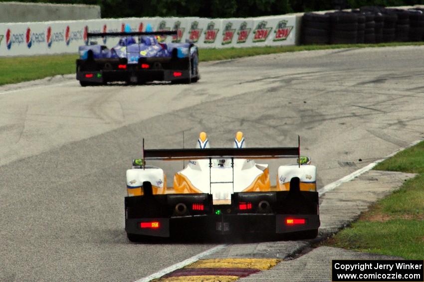 Tristan Nuñez / Charlie Shears Oreca FLM09 chased by the Mirco Schultis / Renger van der Zande Oreca FLM09