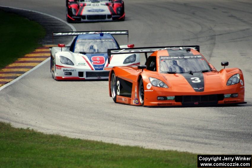 Michael Valiante / Stéphane Sarrazin / Enzo Potolicchio and Brian Frisselle / Burt Frisselle Chevy Corvette DPs (Coyotes)