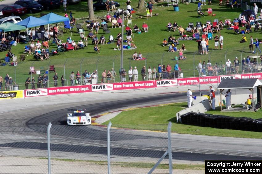 Brendon Hartley / Scott Mayer Riley XXVI/BMW at turn 5