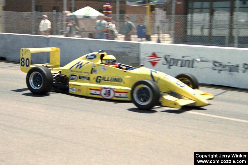 Steve Thomson's Van Diemen RF95