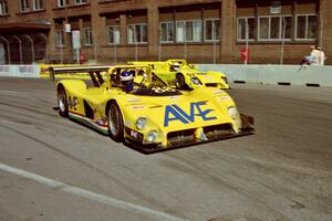 Mike Davies / Bill Dollahite Ferrari 333 SP and A.J. Smith / Joaquin DeSoto Kudzu DLM/Buick