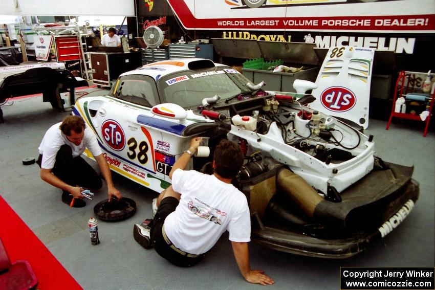 Thierry Boutsen / Bob Wollek Porsche 911 GT1 in the paddock